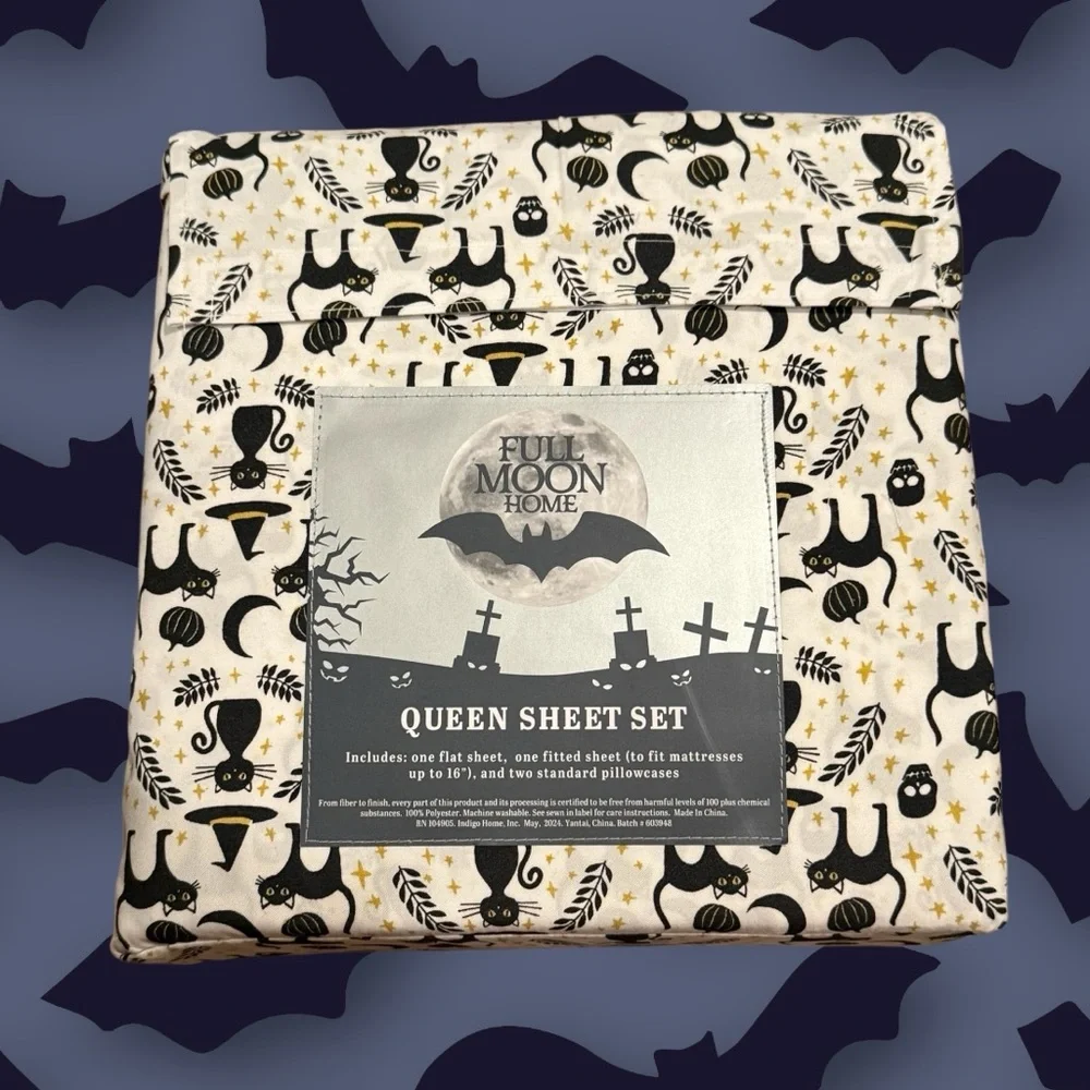 Full Moon Home Halloween‎ Spooky Black Cats Witch Hats Skulls-Queen